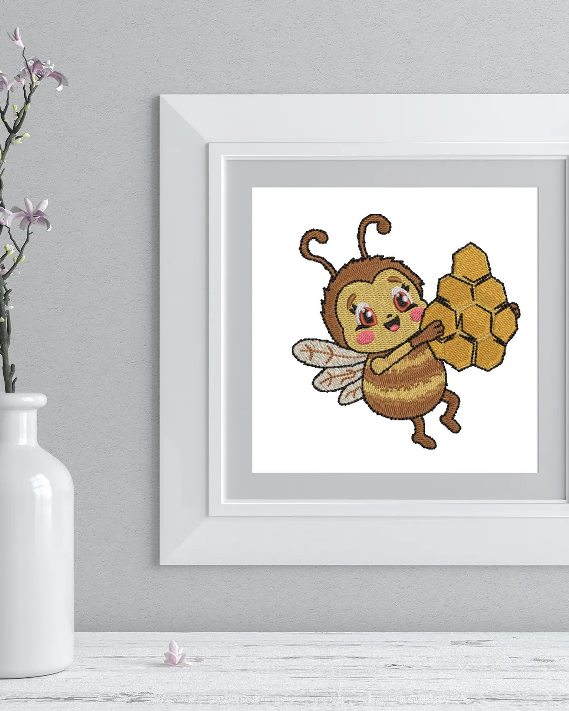 honeycomb bee, bee with honeycomb, embroidered bee, instant download, machine embroidery, DIGITAL FILE