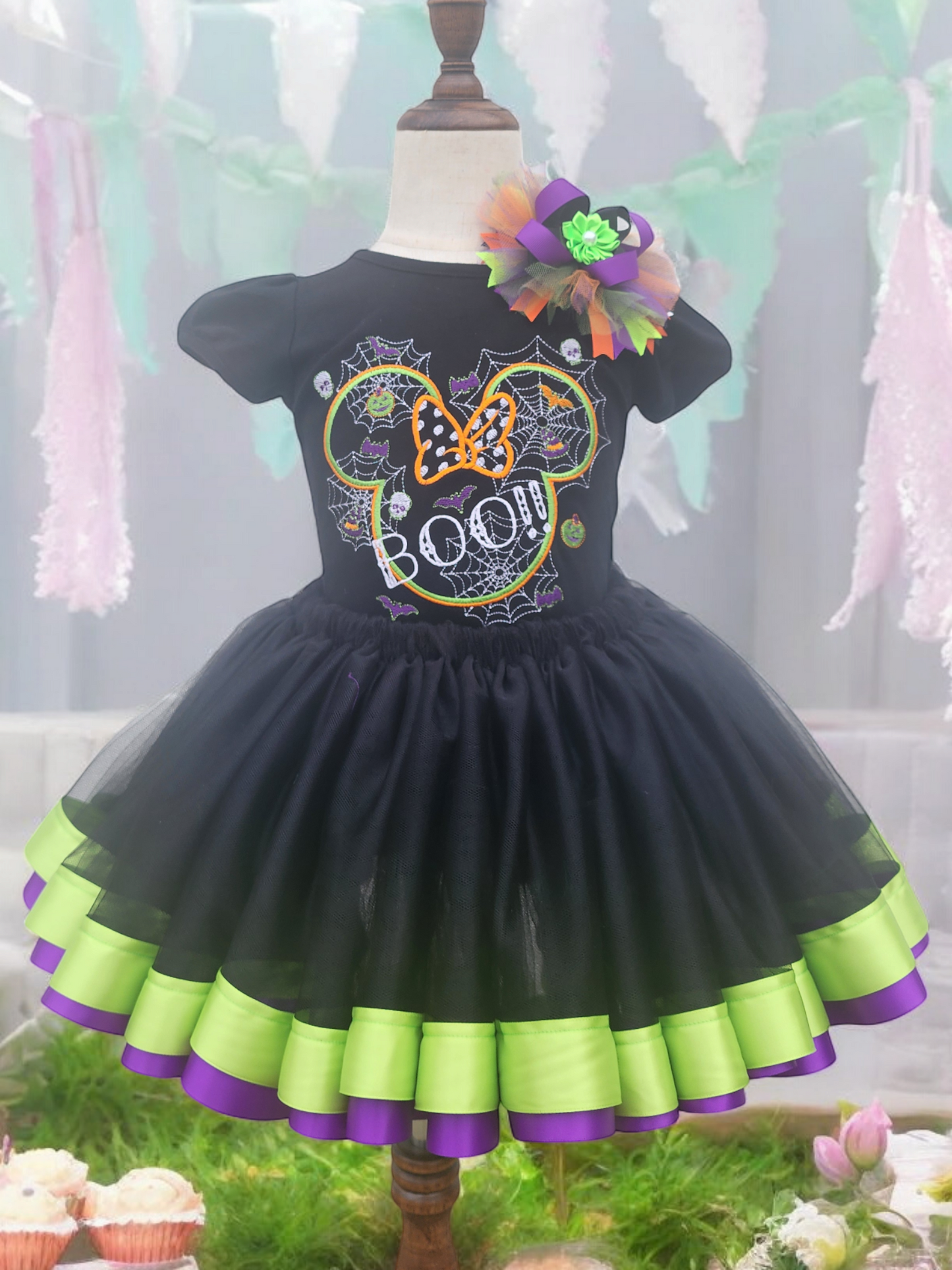 Mouse Ears Halloween Outfit, Mouse with Bow embroidered top, Green, Purple, Orange, Black Tutu, Halloween Costume, Girl Costume Idea